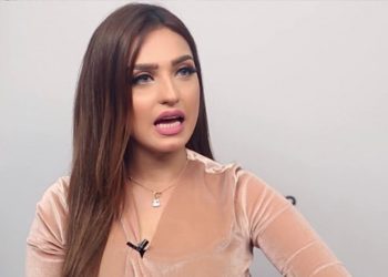 غضب كبير على الاعلامية ياسمين عز بعد دفاعها عن تعنيف النساء