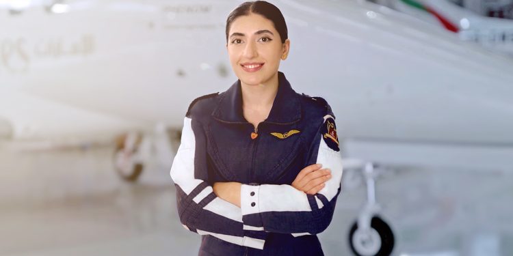 أكاديمية طيران الإمارات لتدريب الطيارين تُخرج أول طياريها الدوليين 1 أكاديمية طيران الإمارات لتدريب الطيارين تُخرج أول طياريها الدوليين