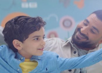 احمد سعد يدعم الأطفال المرضى بأغنية صاحبي يا جدع