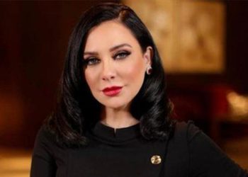 سلاف فواخرجي تثير الجدل بإعلانها عدم اتباعها دين محدد