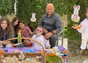 نانسي عجرم تحتفل بعيد الفصح بأجواء مميزة مع عائلتها