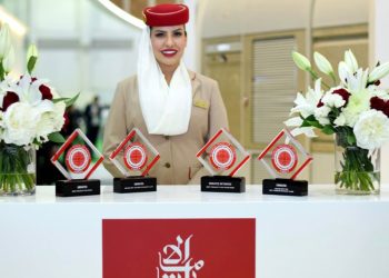 طيران الإمارات تتوج بلقب أفضل ناقلة جوية في العالم