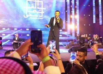 كاظم الساهر يغني بالفصحى في الرياض ويطرب جمهوره