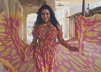 كاميليا ورد تصدر جديدها ما ريدك من إخراجها