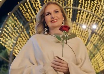يسرا تعود إلى المسرح بعد غياب 20 عام