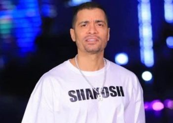 حسن شاكوش يعتذر من حماقي وصناع اغنية حاجة مستخبية