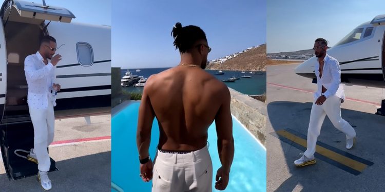 محمد رمضان يشوق جمهوره لحفله في اليونان بلوك جديد
