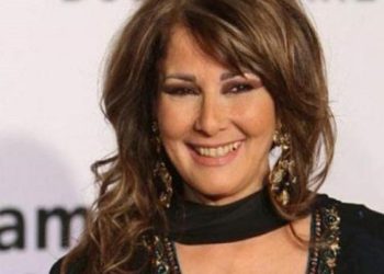 آثار الحكيم تخرج عن صمتها وترد على شائعة وفاتها