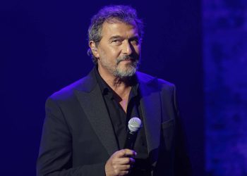 وفاة المغني الفرنسي Daniel Levi بعد صراع مع السرطان