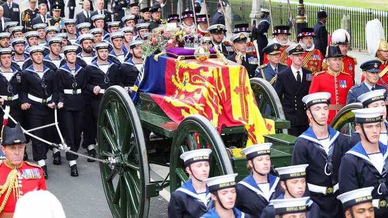 1663583281330 tdy news sr queen funeral procession 220919 1920x1080 th4tk1