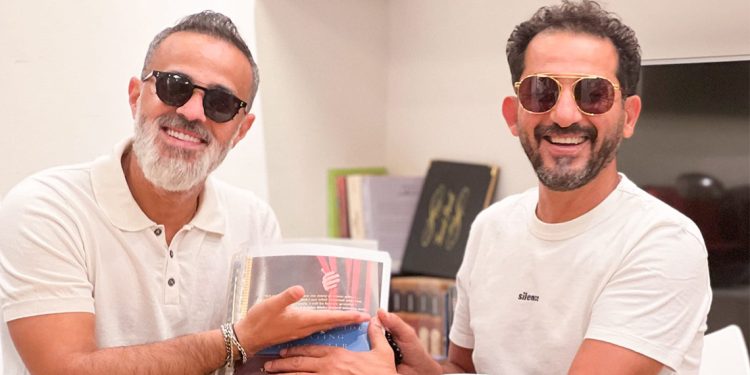 أحمد حلمي يعود إلى المسرح بعد غياب طويل مع حمدي بدر 1 أحمد حلمي يعود إلى المسرح بعد غياب طويل مع حمدي بدر