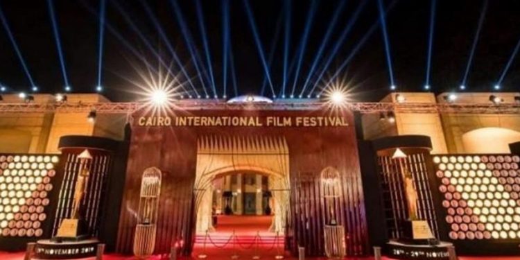 مهرجان القاهرة السينمائي يفرض شروط خاصة على ملابس وتسريحات النجوم 1 مهرجان القاهرة السينمائي يفرض شروط خاصة على ملابس وتسريحات النجوم