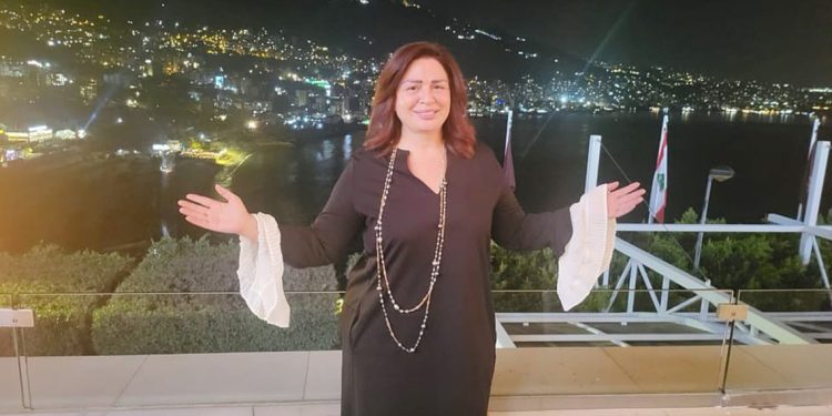 الهام شاهين تشارك الجمهور حبها للبنان وتستعد لحفل الموركس دور 1 الهام شاهين تشارك الجمهور حبها للبنان وتستعد لحفل الموركس دور