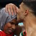 قبلة نجم المنتخب المغربي أشرف حكيمي لوالدته بعد فوزه تشعل مواقع التواصل 8 قبلة نجم المنتخب المغربي أشرف حكيمي لوالدته بعد فوزه تشعل مواقع التواصل