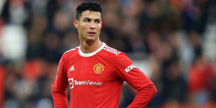 مانشستر يونايتد يغرم رونالدو بمبلغ كبير واتجاه لطرده من الفريق 1 مانشستر يونايتد يغرم رونالدو بمبلغ كبير واتجاه لطرده من الفريق