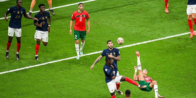 المنتخب المغربي يخسر امام نظيره الفرنسي بعد أداء تاريخي في كأس العالم 1 المنتخب المغربي يخسر امام نظيره الفرنسي بعد أداء تاريخي في كأس العالم