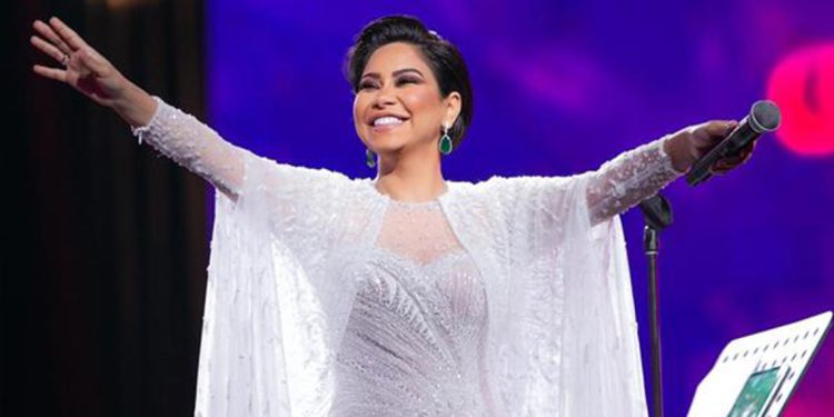 شيرين تعود رسمياً بأول حفل لها في هذا البلد والموعد