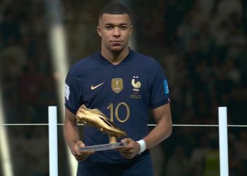كيليان مبابي يتصدر ترتيب هدافي كأس العالم ويفوز بالحذاء الذهبي