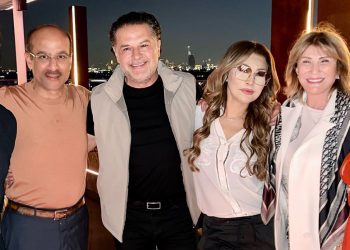 بالصورة – نوال الزغبي وراغب علامة في دبي قبل سفرهم الى بونتا كانا