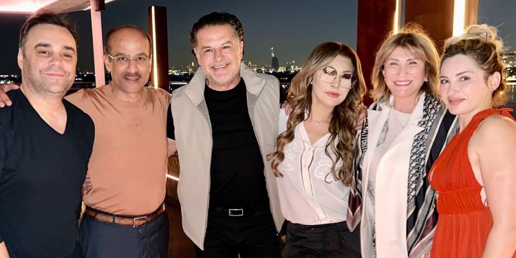 بالصورة - نوال الزغبي وراغب علامة في دبي قبل سفرهم الى بونتا كانا 1 بالصورة – نوال الزغبي وراغب علامة في دبي قبل سفرهم الى بونتا كانا