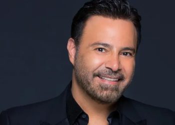 بالفيديو عاصي الحلاني يشعل اجواء حفله في المكسيك