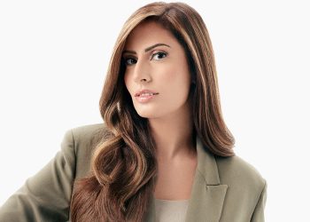 نهال نبيل برسالة حب مميزة في أغنية بيعدل مزاجي