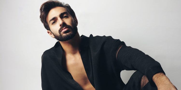زياد جمال وقصة حب من طرف واحد في مش إنت