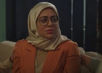 مسلسل دفعة لندن يغضب المشاهدين من جديد بدور محجبة حامل دون زوج