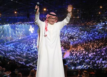 عبد المجيد عبد الله بحفل ساحر امام 15 الف متفرج في ابوظبي