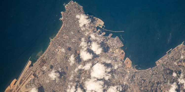 رائد الفضاء الإماراتي سلطان النيادي ورسالة حب لبيروت من الفضاء 1 رائد الفضاء الإماراتي سلطان النيادي ورسالة حب لبيروت من الفضاء