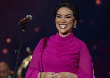 مي فاروق وحفل طربي بامتياز في القصيم