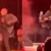 بالفيديو محمد رمضان بموقف محرج على المسرح بسبب حذائه 8 بالفيديو محمد رمضان بموقف محرج على المسرح بسبب حذائه