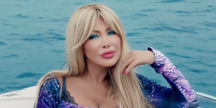 نوال الزغبي تبهر الجمهور بتجددها بأحدث اصداراتها الخليجية فخامة معاليك