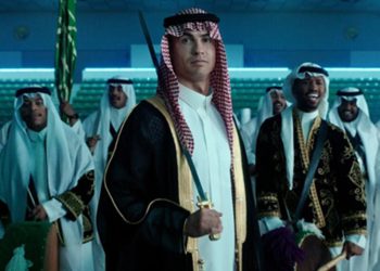 بالزي التقليدي رونالدو يحتفل باليوم الوطني السعودي