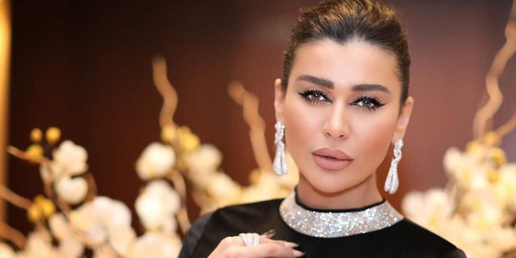 نقل والدة نادين الراسي الى المستشفى بعد اصابتها بجلطات متتالية 1 نقل والدة نادين الراسي الى المستشفى بعد اصابتها بجلطات متتالية
