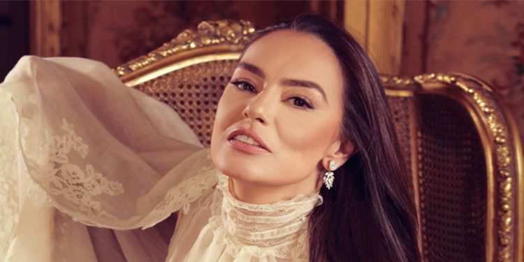 شريهان تعود إلى المسلسلات بعمل ضخم بعد غياب طويل 1 شريهان تعود إلى المسلسلات بعمل ضخم بعد غياب طويل