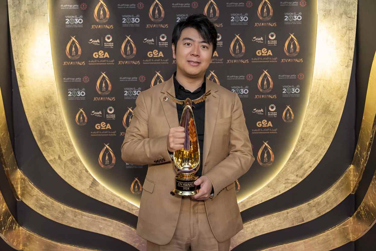 JOY AWARDS 2024 LANG LANG