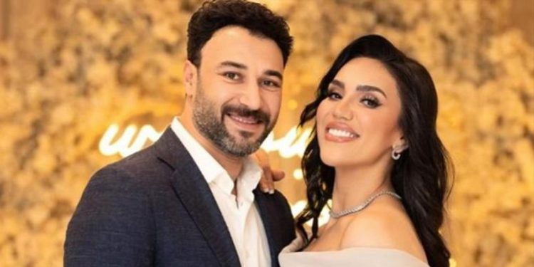 مي فاروق تدعي على طليقها في مركز الشرطة بعد تعديه عليها بالضرب 1 مي فاروق تدعي على طليقها في مركز الشرطة بعد تعديه عليها