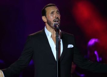 كاظم الساهر يشوق جمهوره لحفل استثنائي في مصر