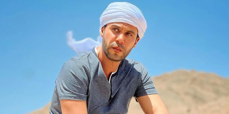 محمد إمام يشوق الجمهور لفيلمه الجديد اللعب مع العيال 1 محمد إمام يشوق الجمهور لفيلمه الجديد اللعب مع العيال