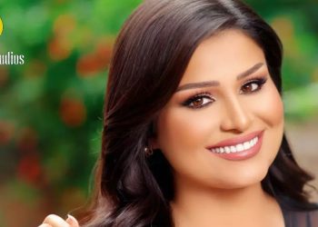 وعد البحري تشعل اجواء مدينة كان الفرنسية بأغنيتها حتى قبل إصدارها