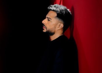 استمع لألبوم محمد حماقي الجديد هو الأساس