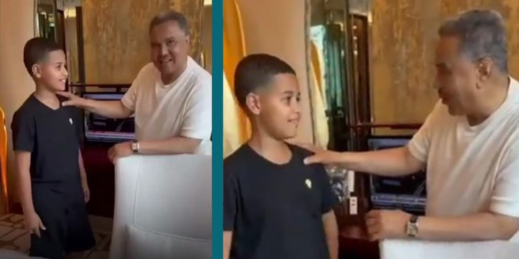 محمد عبده يشوق الجمهور لموسم الرياض بفيديو برقة ابنه