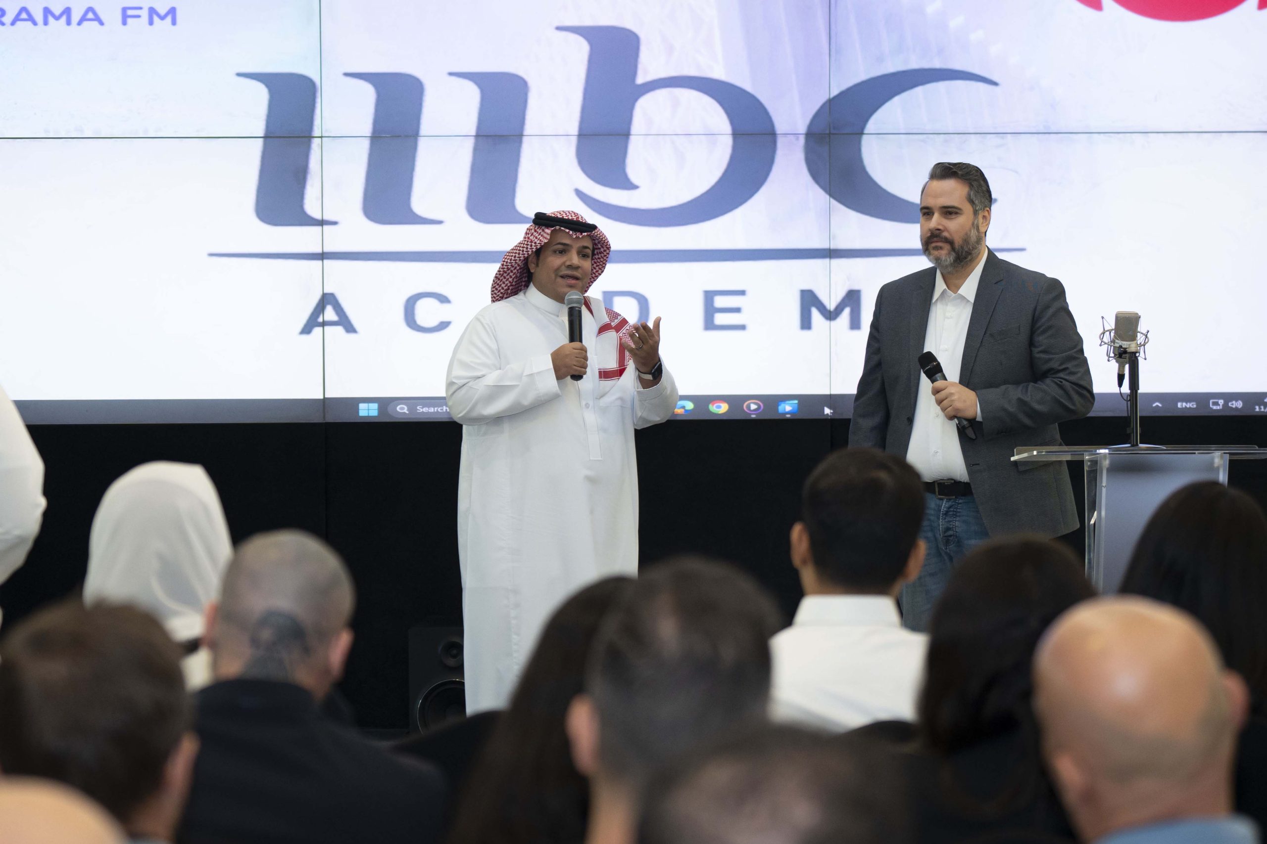 9 MBC ACADEMY AND MBC RADIOS دورة المذيع المتميز داني صيرفي ود.حاتم الحربي scaled
