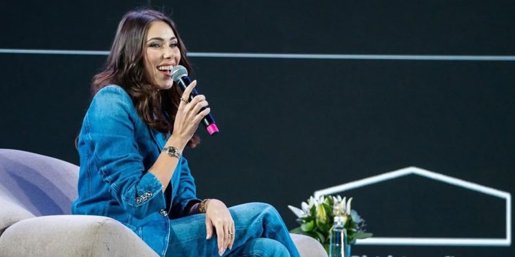 دانييلا رحمة تتحدث لأول مرة عن حفل زفافها من ناصيف زيتون