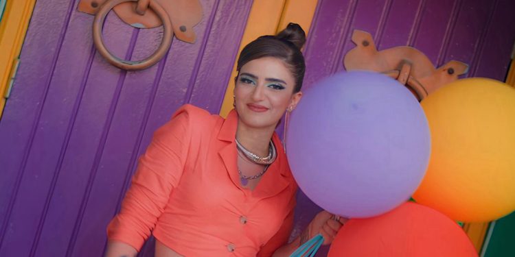 مريم القزاز تغني أحلى الأوقات في جديدها