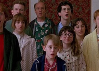 نجوم فيلم Home Alone يجتمعون لأول مرة بعد 30 عام وهكذا أصبح شكلهم