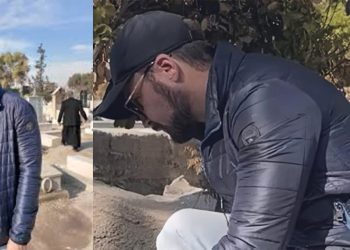 مكسيم خليل يزور قبر والدته لأول مرة بعد عودته إلى سوريا