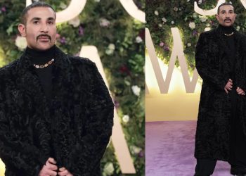 أحمد سعد يعرض معطف Joy Awards للبيع بمزاد علني لهدف إنساني