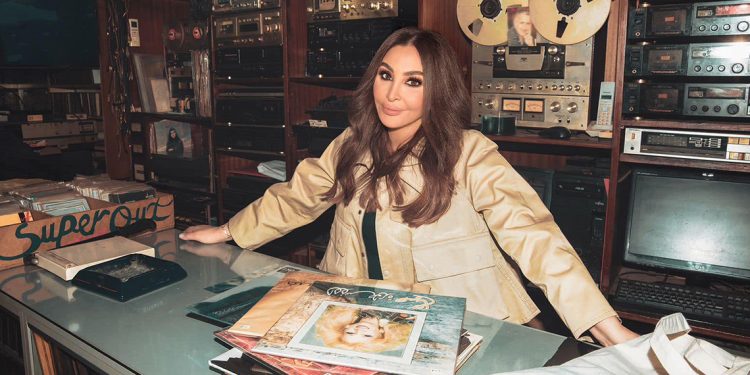 اليسا تكشف كواليس تصوير حبّك متل بيروت بعد شهر على اصدارها 1 اليسا تكشف كواليس تصوير حبّك متل بيروت بعد شهر على اصدارها